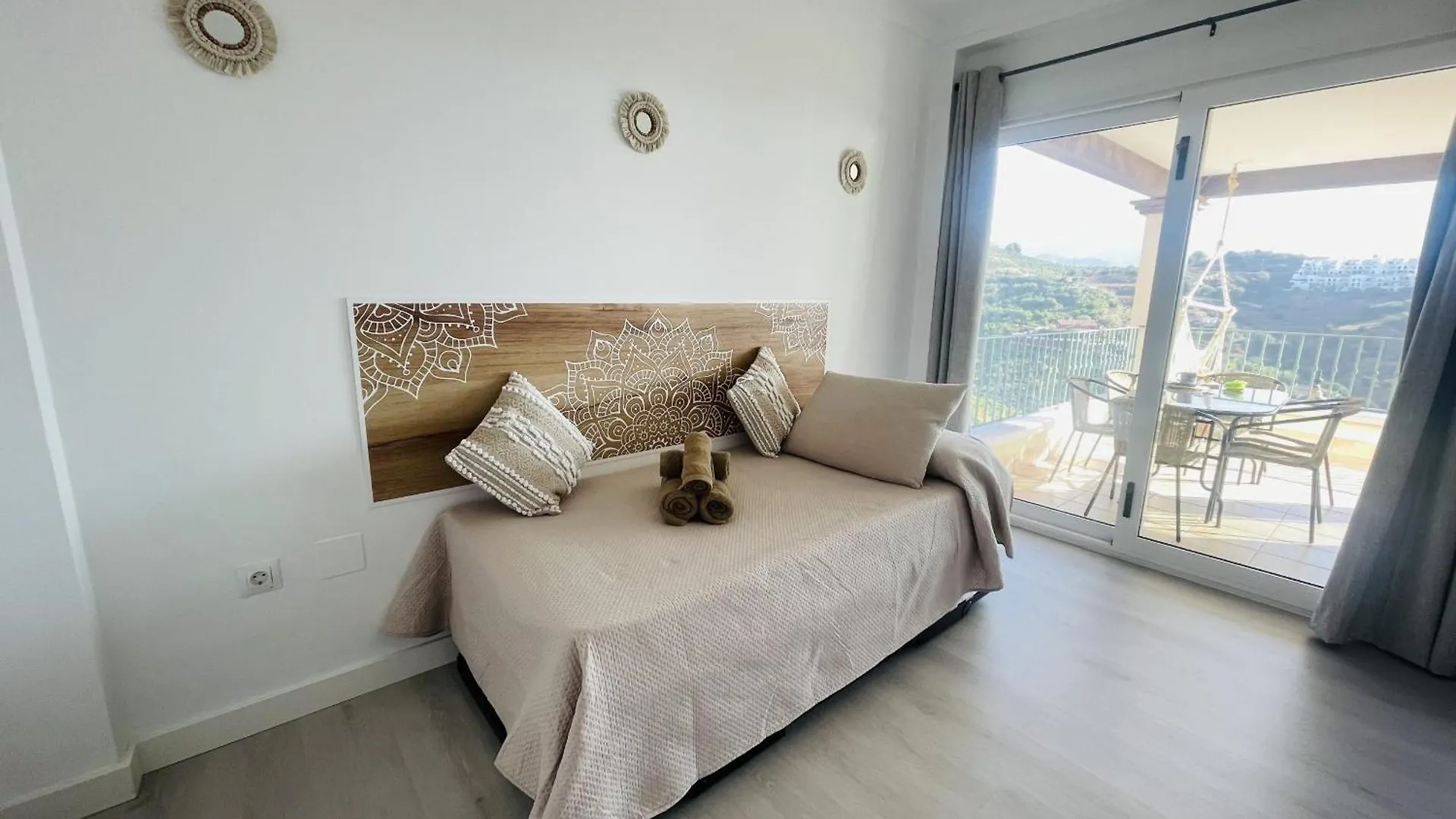 Apartamento Altos De Tamango Con Vistas Y Pisicina Nerja Espagne